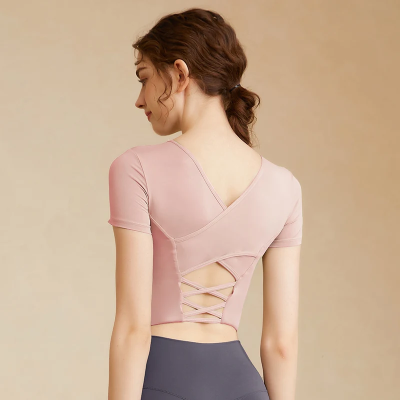Custom Women Quick Dry training Fitness Short Sleeve Crop Top Shirts Workout Seamless Yoga T Shirt With Built In Bra Activewear