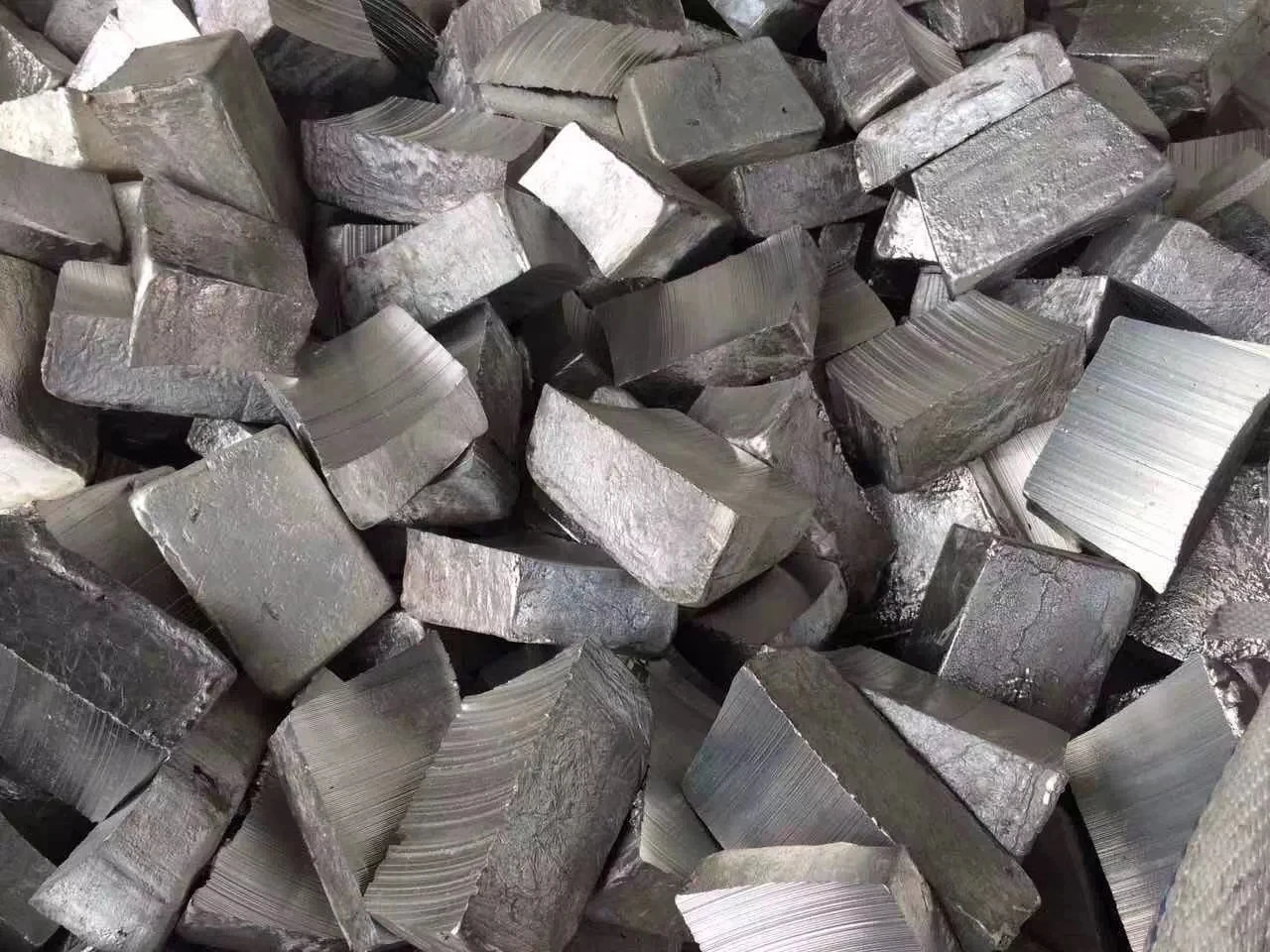 Pure Magnesium Ingot Super Quality pure Magnesium Ingot 99.9%