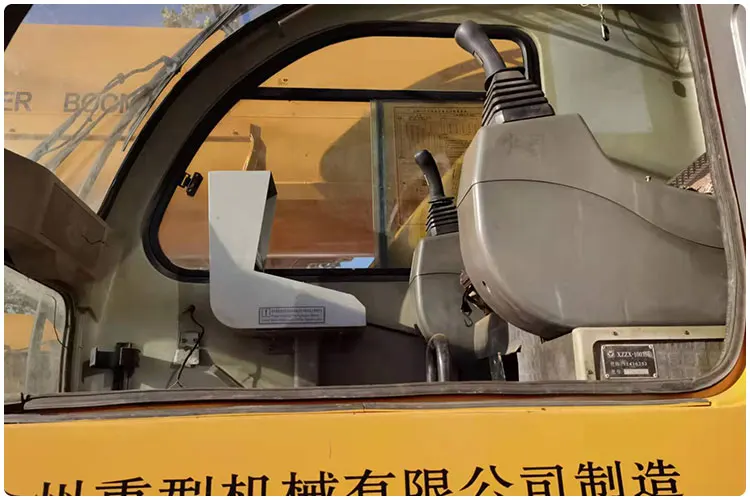 gold Supplier 50T Telescopic Arm Heavy Truck Crane Best Price STC500E truck crane cranes