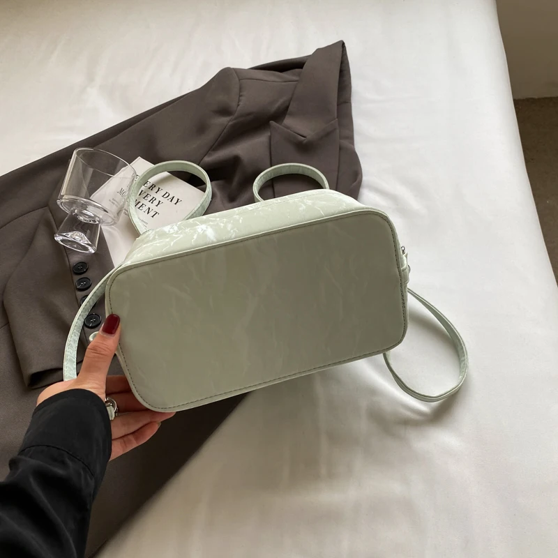 High-end stylish women's backpack 2024 new all-match backpack tote bag multi-purpose shoulder bucket bag