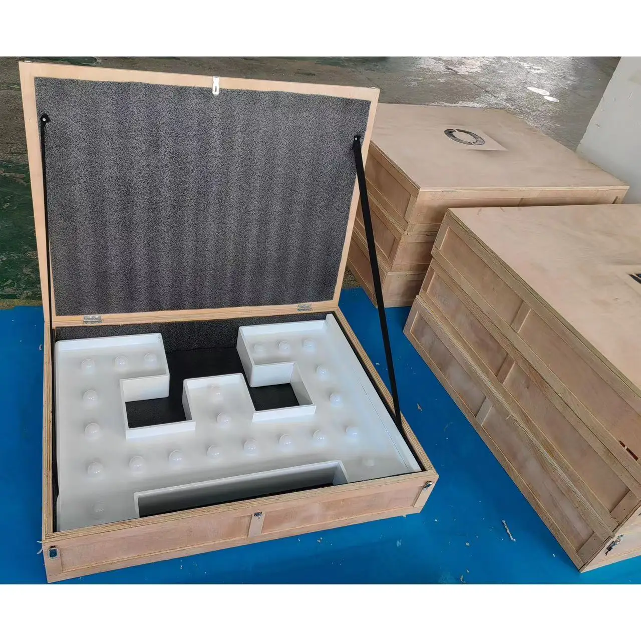 Светодиодные Гигантские буквы под заказ