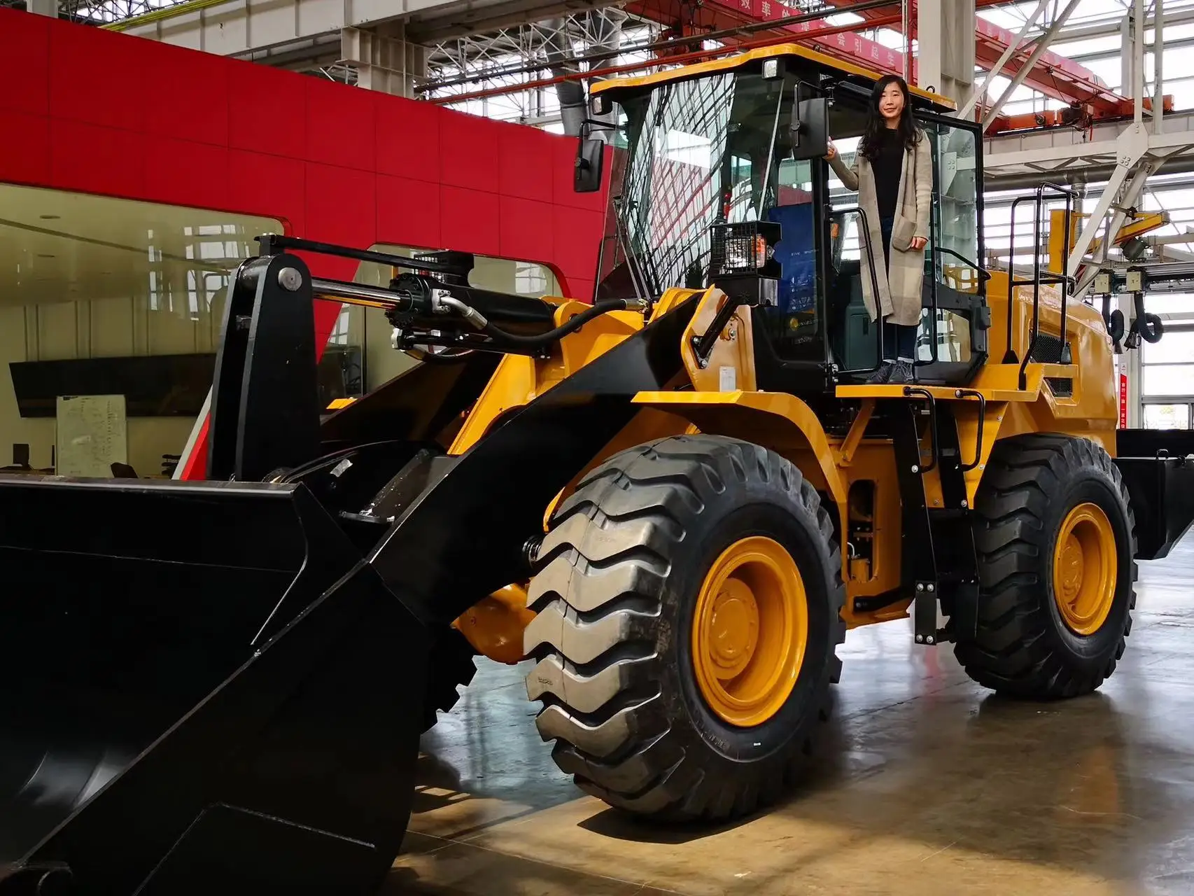 Hot-selling Model Loader Loader SYL956H5  with 5 Ton Operating Efficiency for Sale