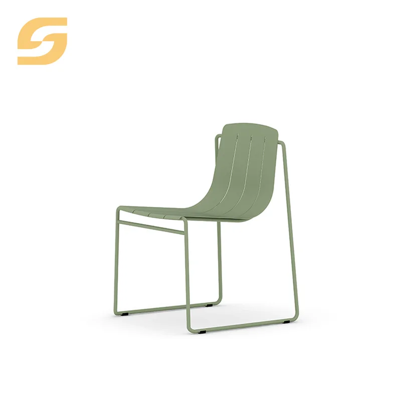 Мебель для кафе Foshan, красный металлический Штабелируемый ресторанный набор обеденных стульев для улицы