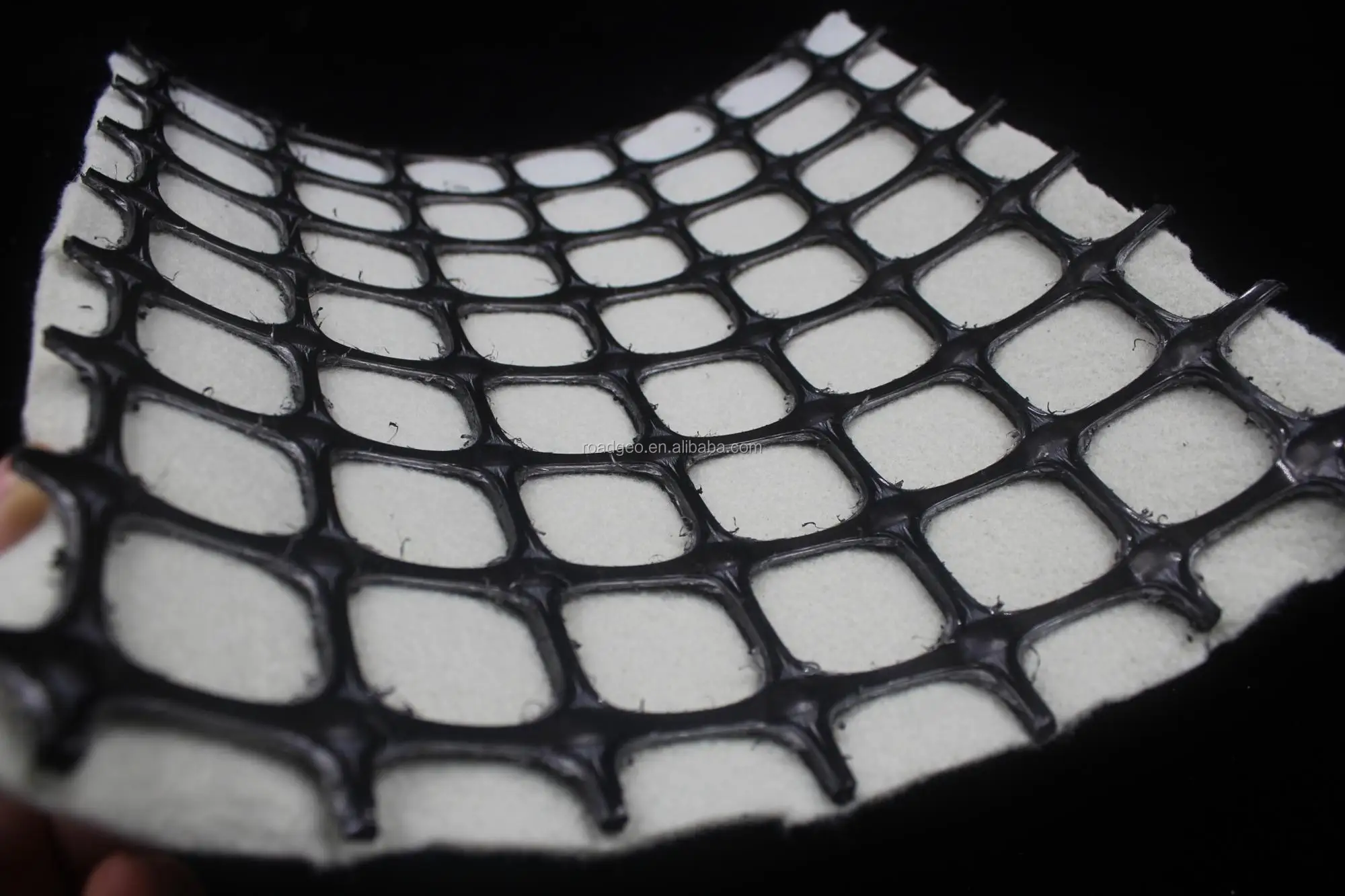 composite geogrid with geotextile used in road construction