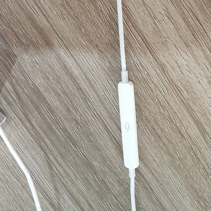 
OEM/ODM New Creative Design Womens Fashion Bling Heart Star Shape Colorful ABS Music Stereo Wired Earphones 