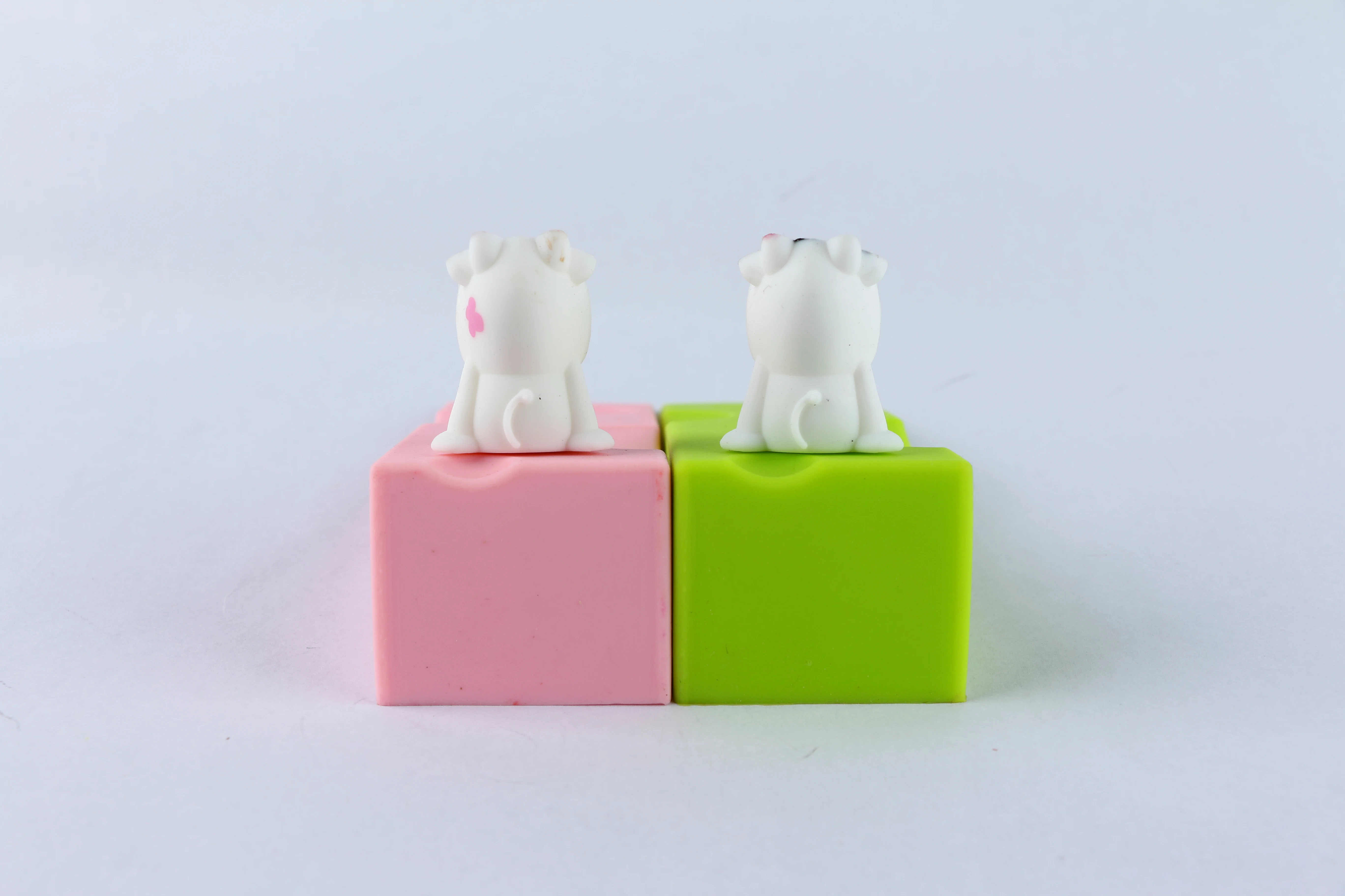 Novelty Melting Stopper Leaves Silicone Door Stop Wedge - Pink