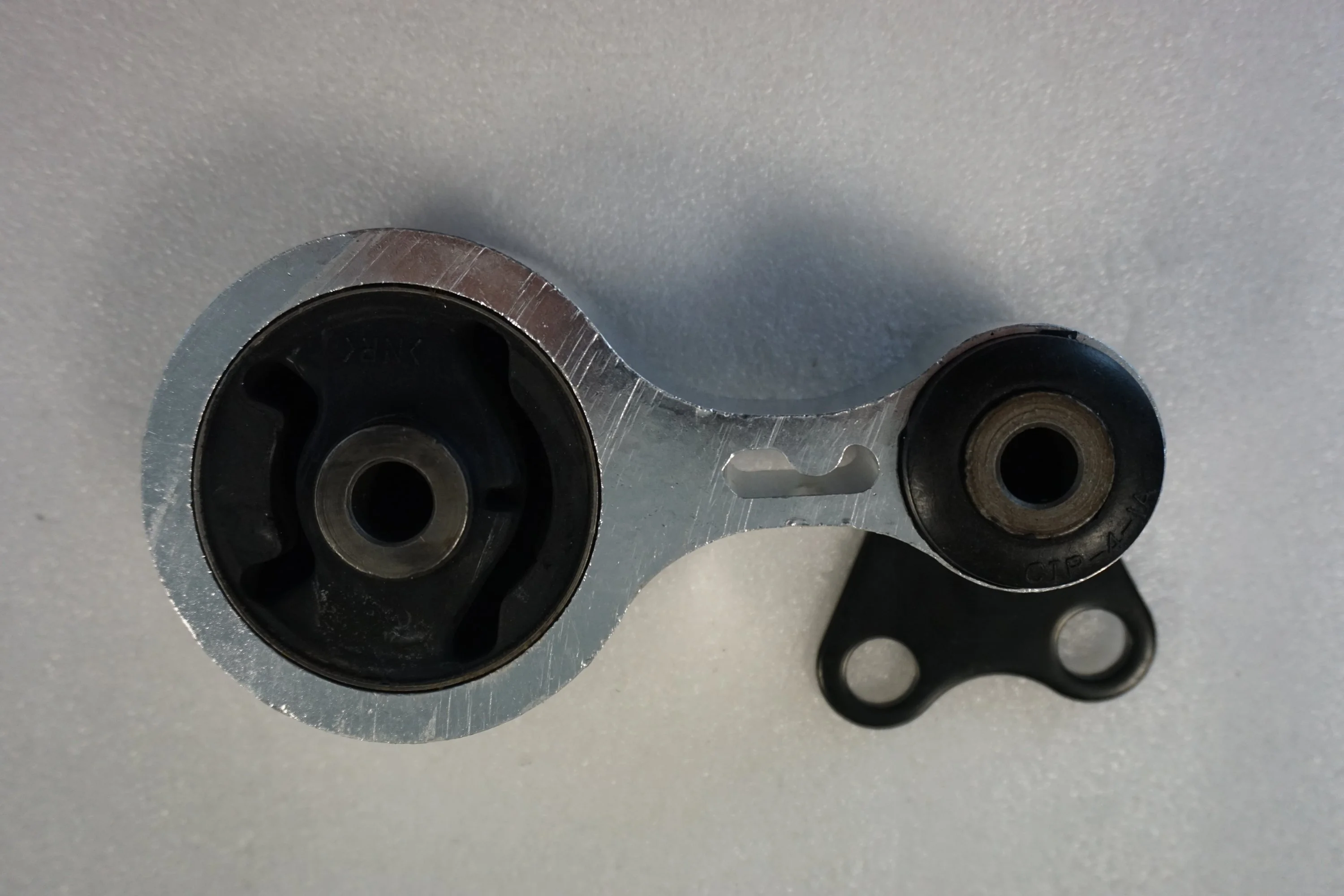 Good Quality Nature Rubber Parts Engine Mountings for Mazda 6 2008 GK2C-39-040