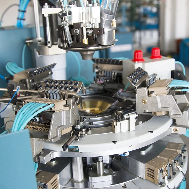 Машина для изготовления носков и колготок из сетчатого бамбукового волокна