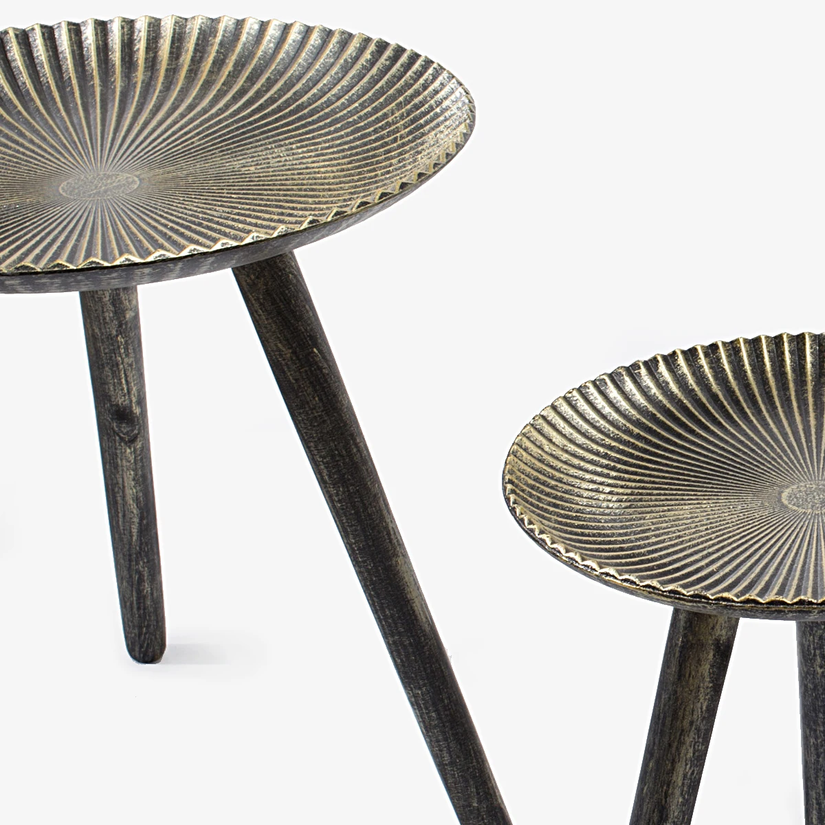 Farmhouse Round Dining Table with Sleek Slanted Metal Legs and Grey Wood Table Top Veneer