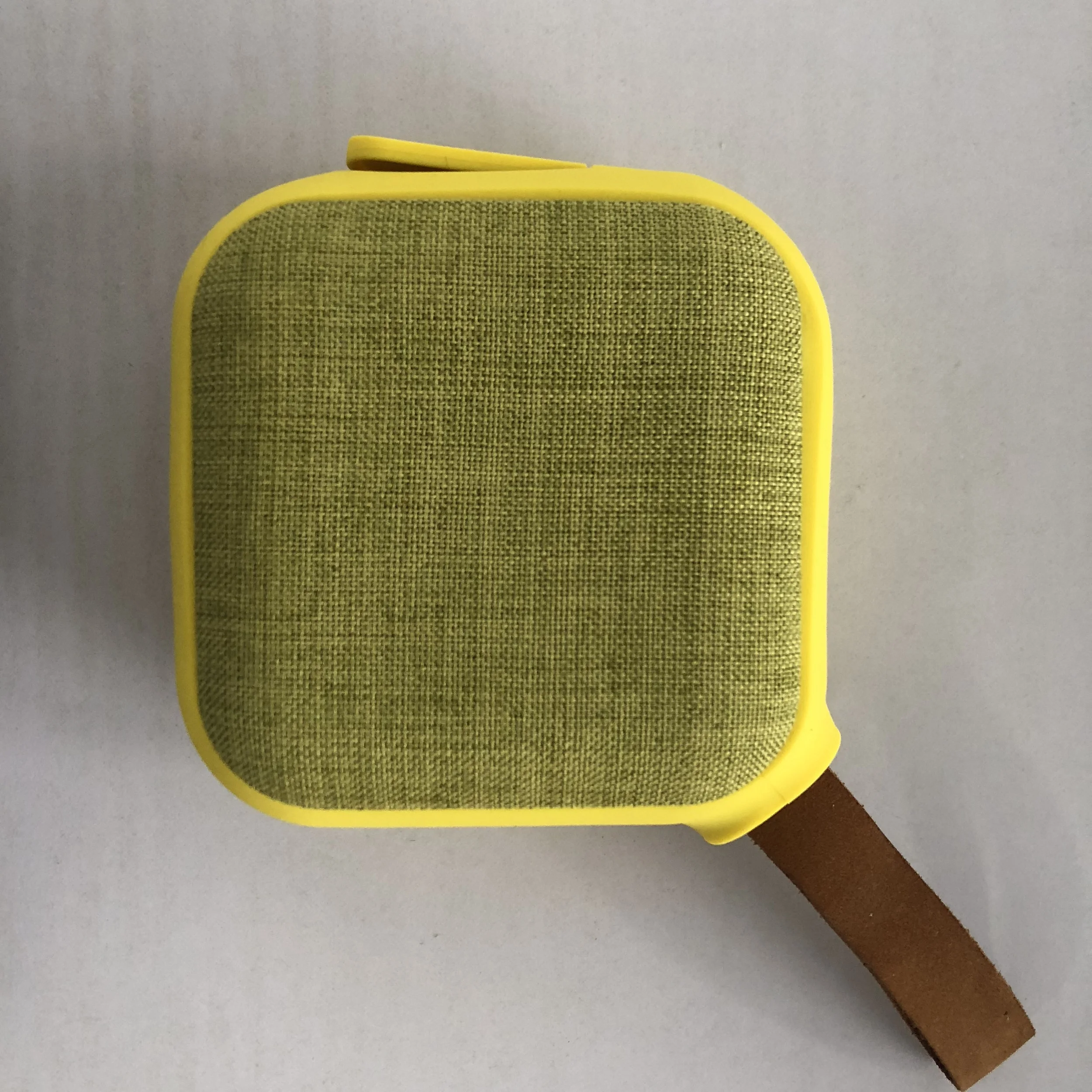 
Royaltenic wholesale oem home audio speakers small Hifi mp3 box speaker 