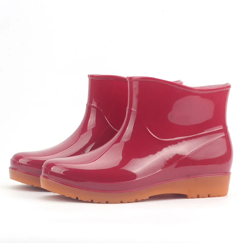 Wholesale New Leisure Customized Waterproof Non Slip Low-Heeled Round Toe Shoes Work Chaussures Femmes PVC Rain Boots