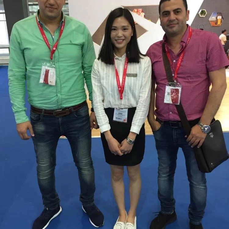 Агент по покупке одежды purhcase с оптового рынка 1688, бизнес-партнер на английском taobao