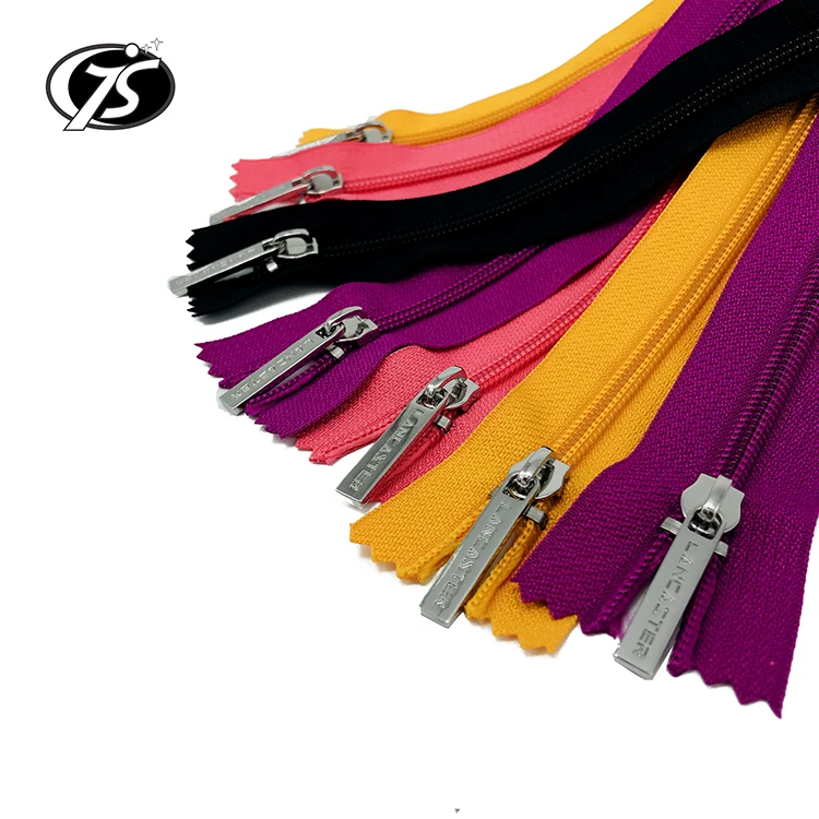 
More than one color Backpack 5 Inch Separating Zipper Wholesale #5 coil zipper Long Chain Nylon Zipper 
