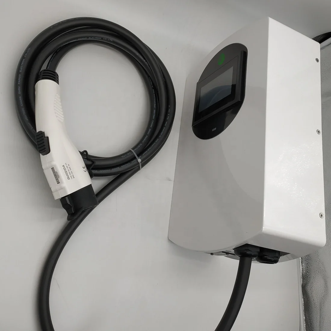 
3.3kw ev charging wallbox with tethered 5m cables,sae j1772 ev plug,touching screen and type B RCD,OEM 