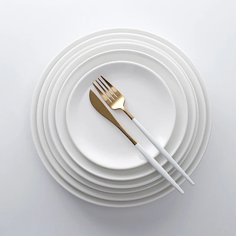 Ресторан Стейк 10 дюймов белый купе пластины, ресторан, недорогой ноутбук с процессором In Стоковая белая пустыни пластина/