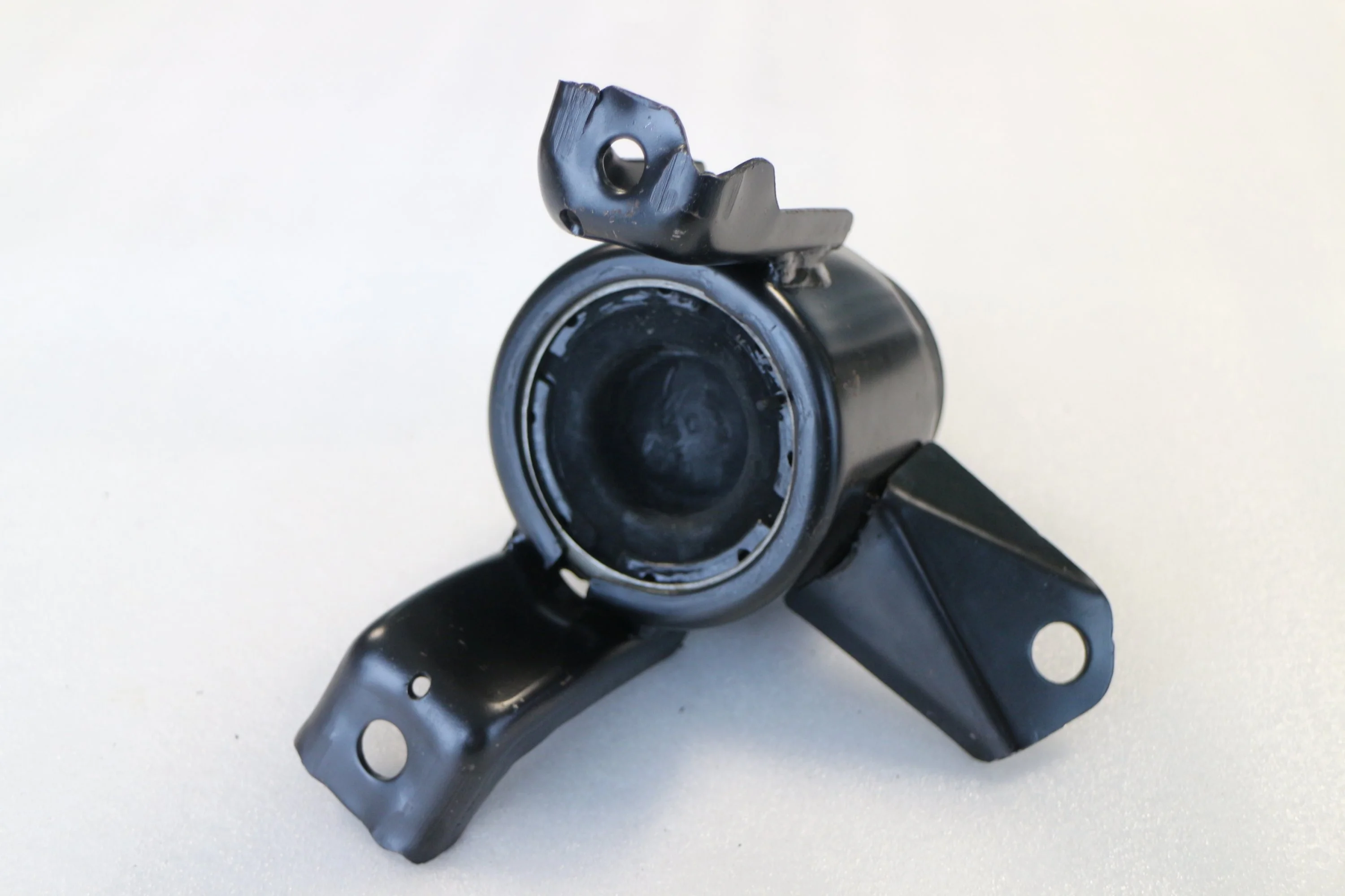 Передний правый резиновая опора двигателя GJ6A-39-060 для Mazda 6 GG GY 2002-2005 2.3L