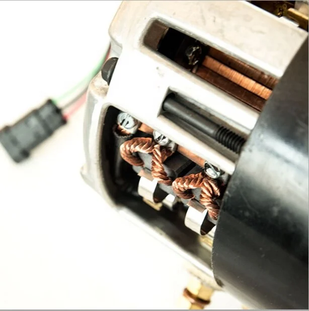 DV9-4009-GN traction motor with speed sensor and temperature control