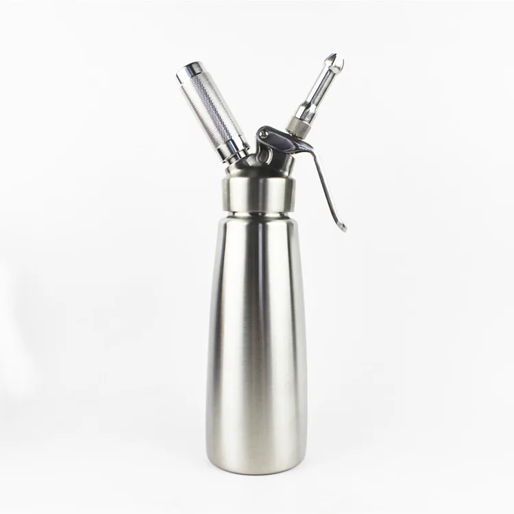high Quality Whipped Cream Dispensers / Cream Whipper, 1 Pint | with 3 Stainless Steel Decorating Nozzles