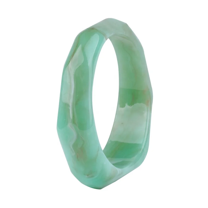 Customized Women Design Wholesales  Amber Jade Emerald Colour  Irregular Tangent Polygon Resin Bangle