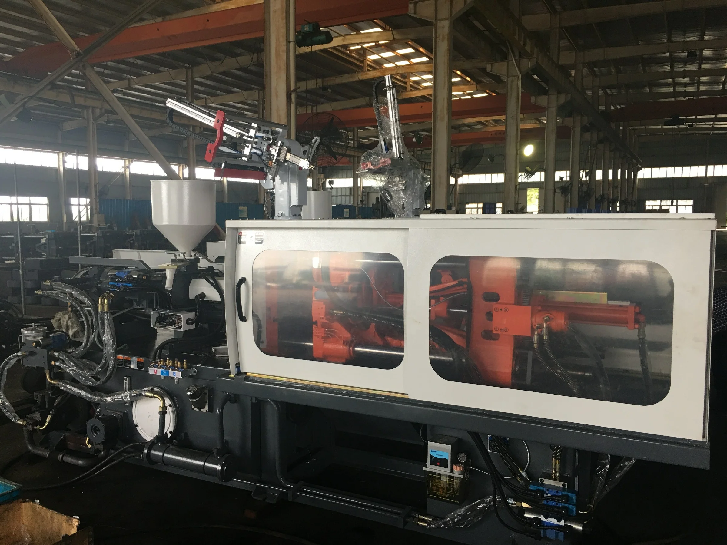 HT1100 110ton small plastic preform injection molding machine