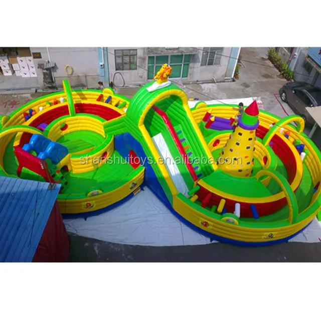 Customized 8 Shape Inflatable race track/Sports challenge Obstacle Course/Outdoor bounce castle inflatable Playground
