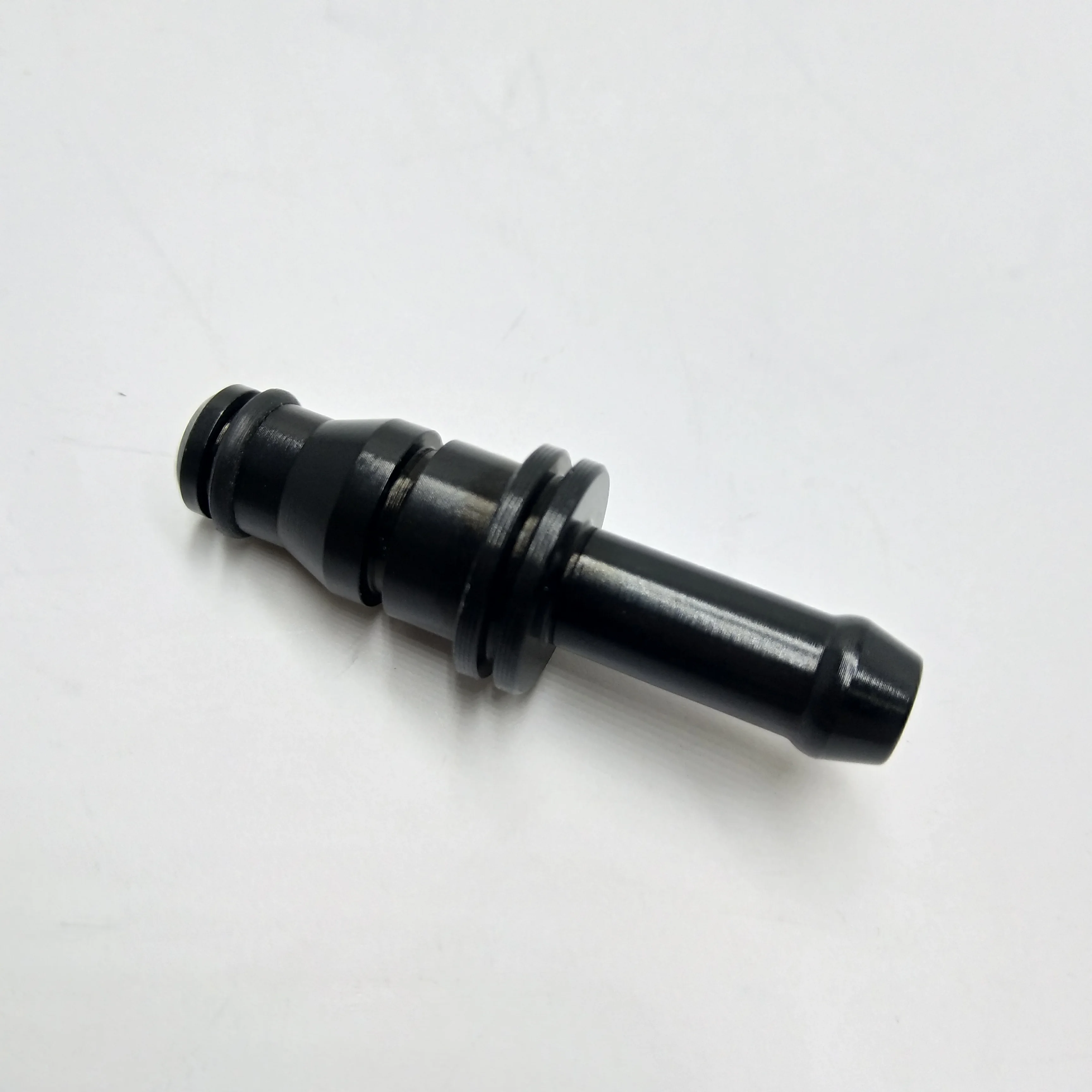 
0039970689 W203 W164 W221 Water Pipe Connector aluminum Expansion Tank Coolant Hose Connector For Mercedess-Benz 