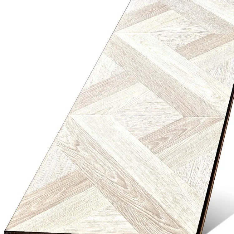 2018 новейший ламинат с деревянным настилом с лучшим обслуживанием и низкой ценой