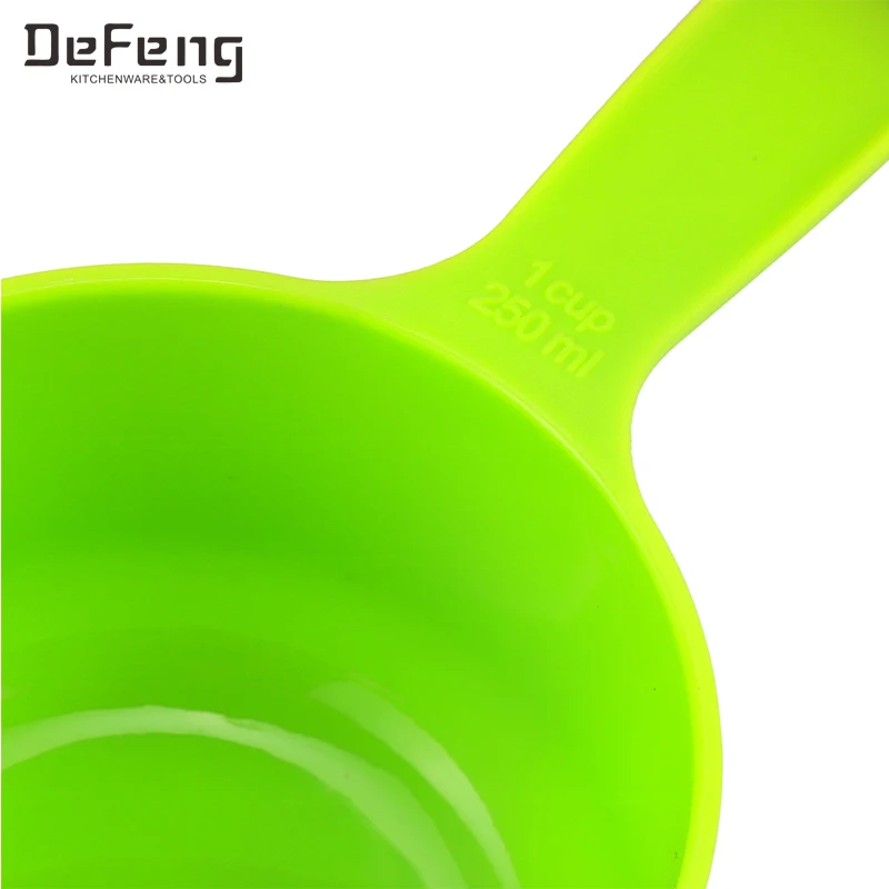 Набор цветных пластиковых мерных ложек, 10 шт.