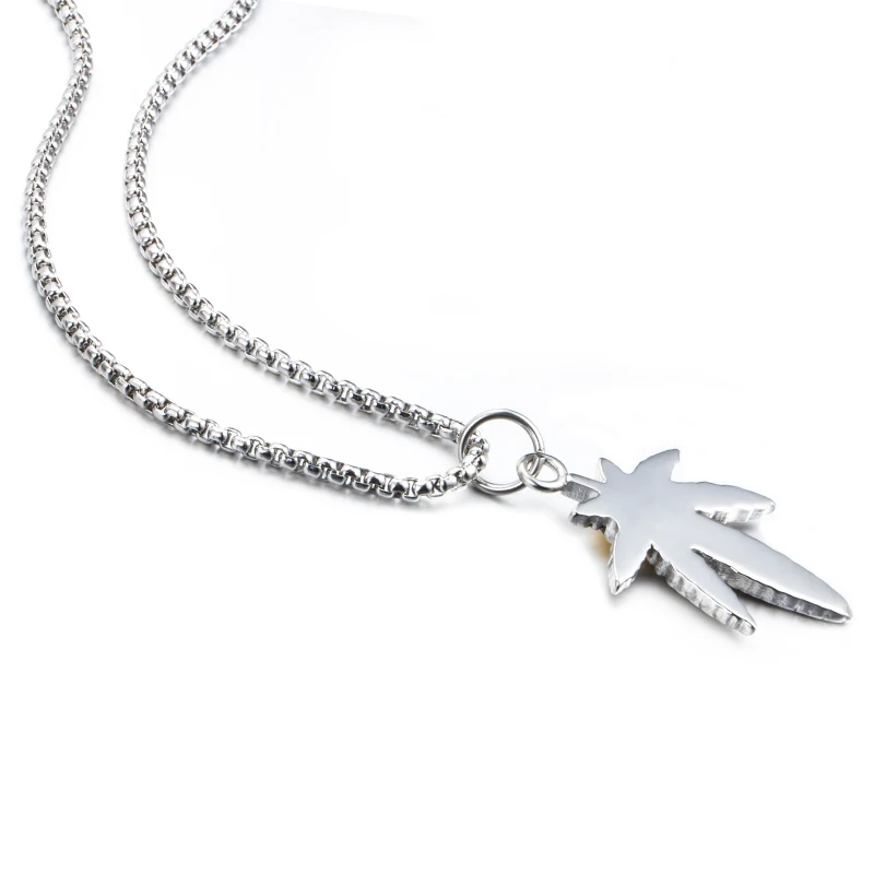 Craft Wolf Stainless Steel Women Men Flying Eagle Necklace Ornament Small batch customization Brand Fashion jewelry factory