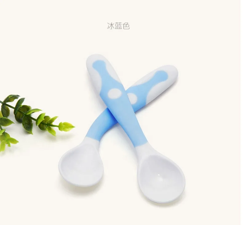 New style wholesale food grade safe non-toxic soft flexible bendable training silicone baby feeding spoon