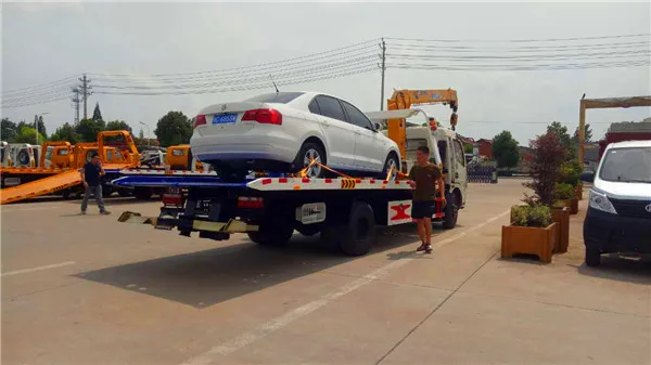6 Ton Tow Truck/Wrecker Truck/ Flatbed Towing Truck with Crane Cheap and Best