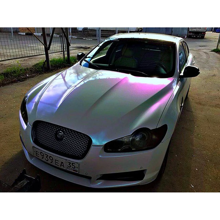 2023 Made in China hot selling Chameleon white to Red car decoration film in stock lot