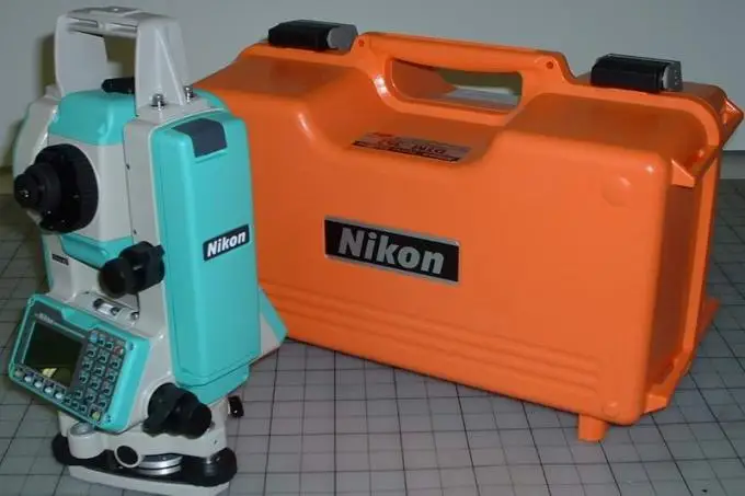 Hot Selling New Brand  Nikon DTM 352 332 series Total Station