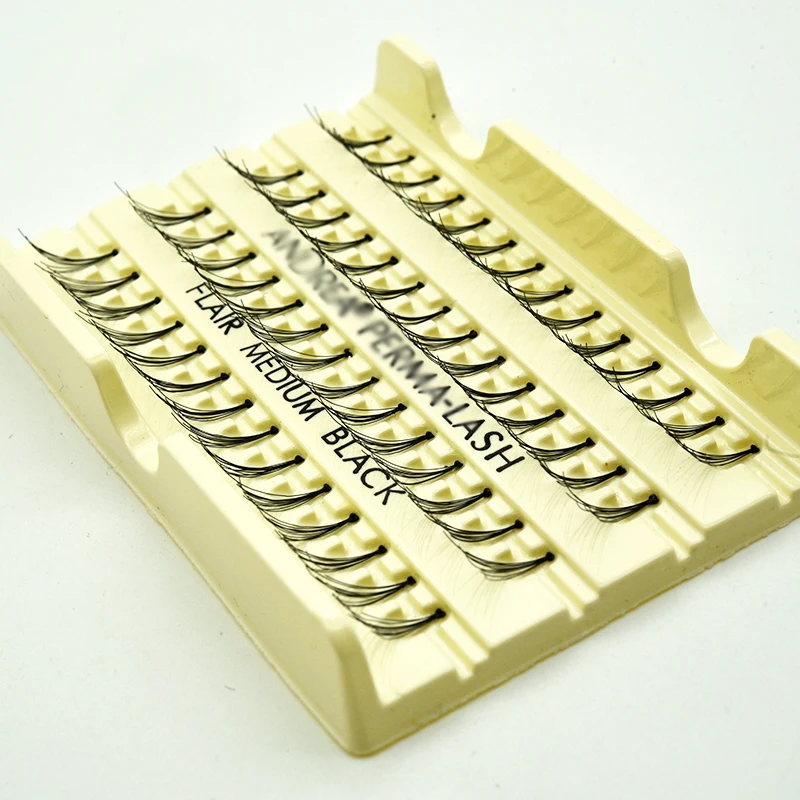 Готовые объемные ресницы готовые веерообразные для наращивания с узлами