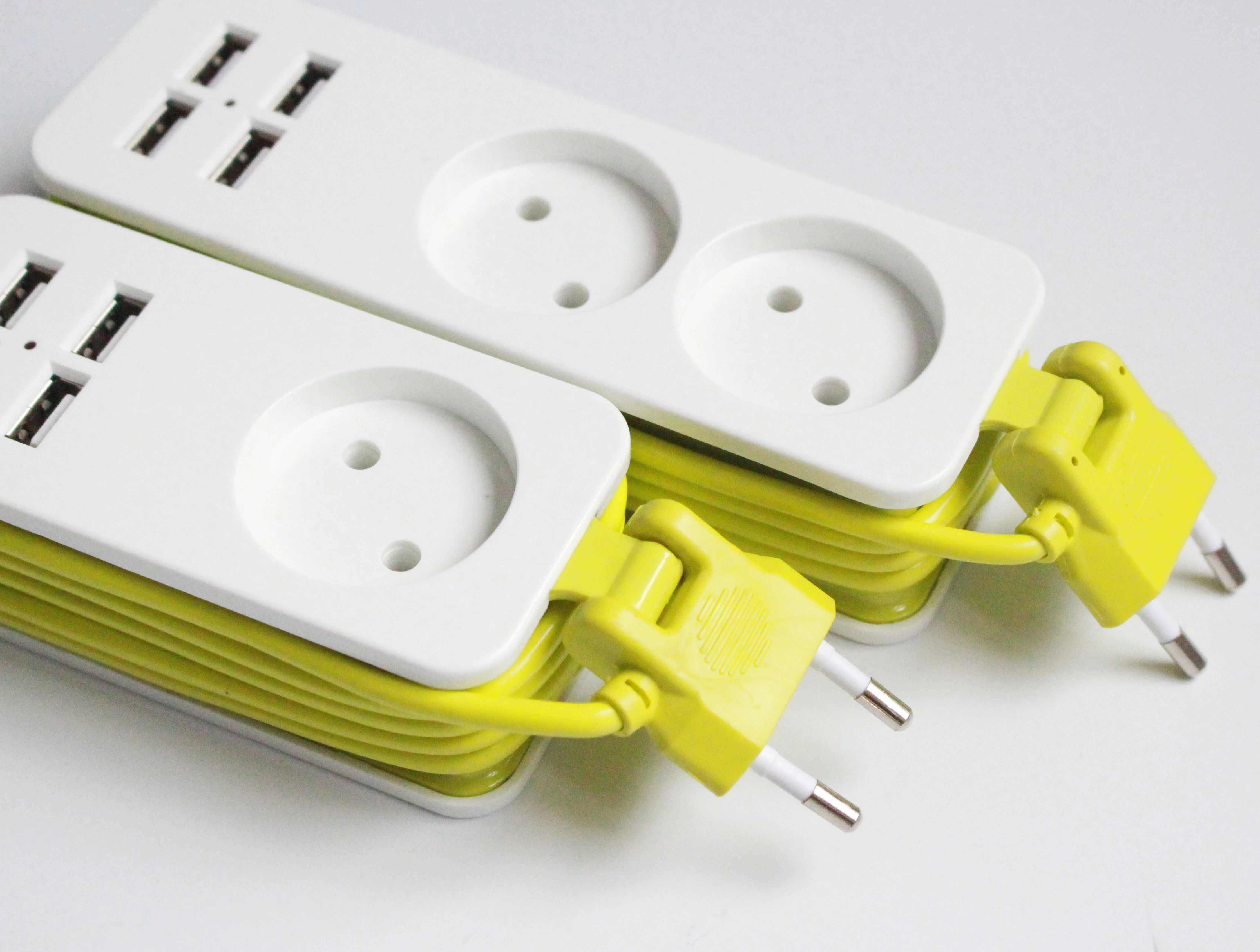  Европейский стандарт умная розетка с круглым отверстием 4 отверстия USB + 2