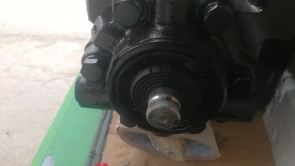 IVECO Heavy duty truck parts  steering gear 8098955614