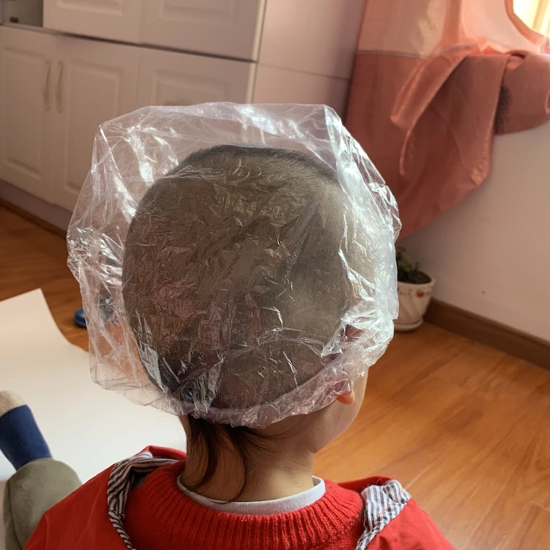 Чистый материал, пластиковая одноразовая шапочка для душа для ребенка