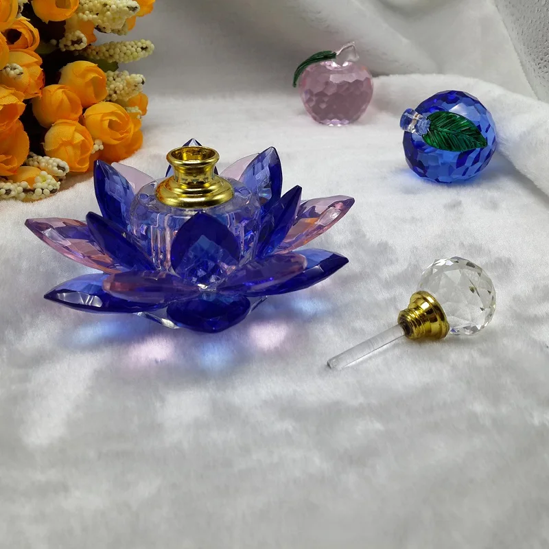 Красивая многоразовая бутылка для парфюма в форме цветка лотоса