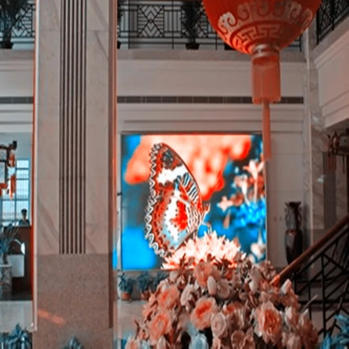 alibaba in spanish P10 outdoor advertising