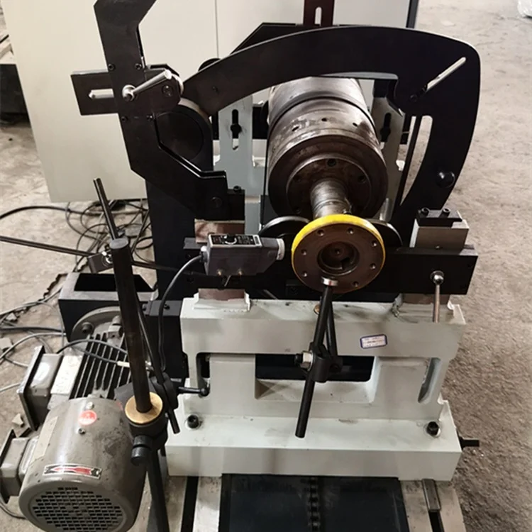 Small rotor balancing machine, electric motor balancing machine