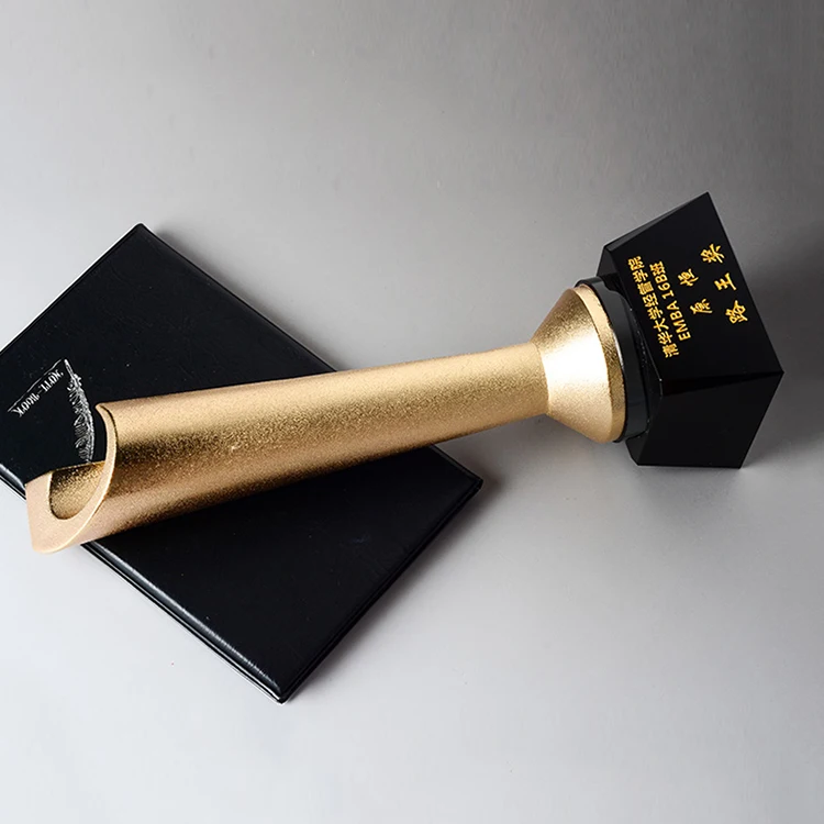 
New design trophy metal with black crystal base for business gift 