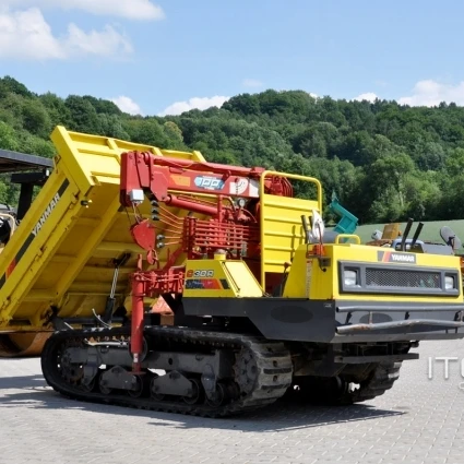 MST-1500VD full rubber crawler carrier with crane and wood grapple