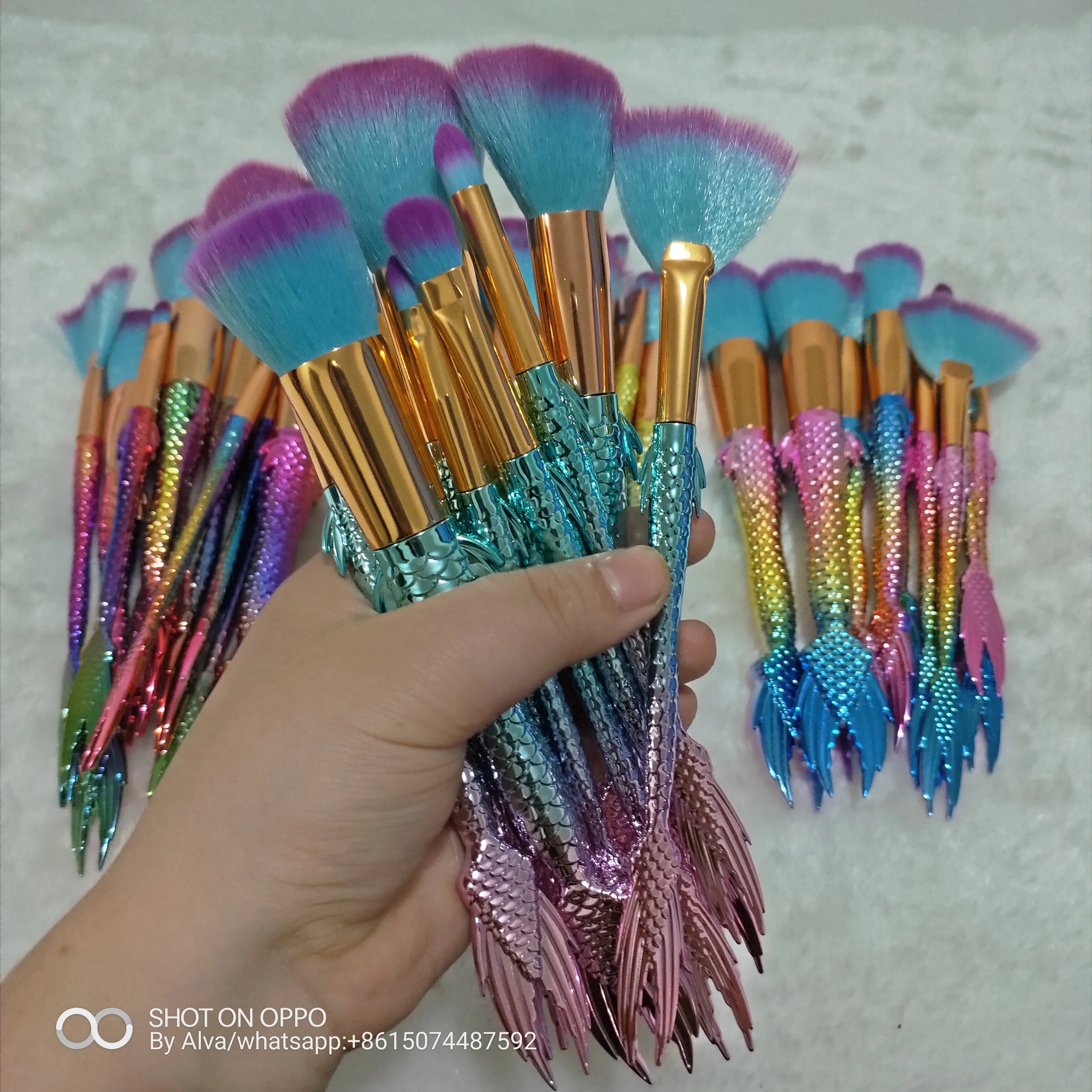 high quality Personalized beauty custom 10 pcs mermaid makeup brush set with big fish tail