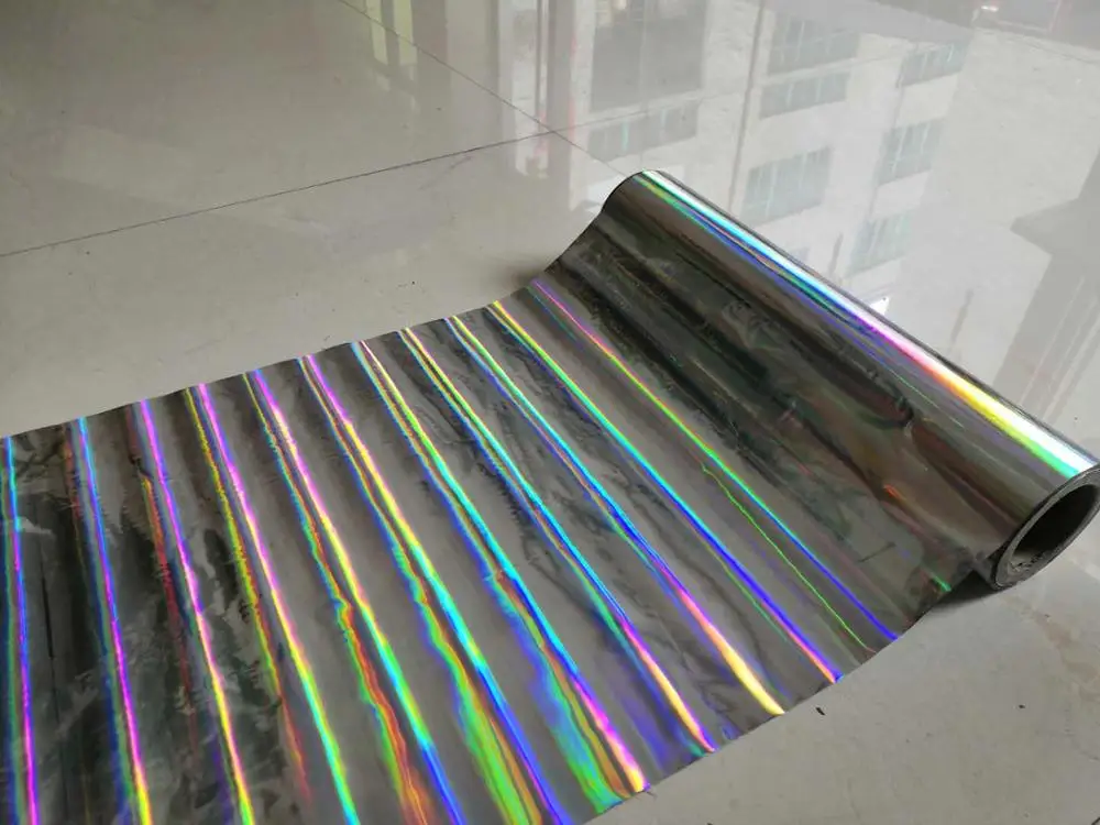 BOPP/PET seamless light pillar packing film in roll holographic composite film for cardboard paperboard packing flowers gift bag