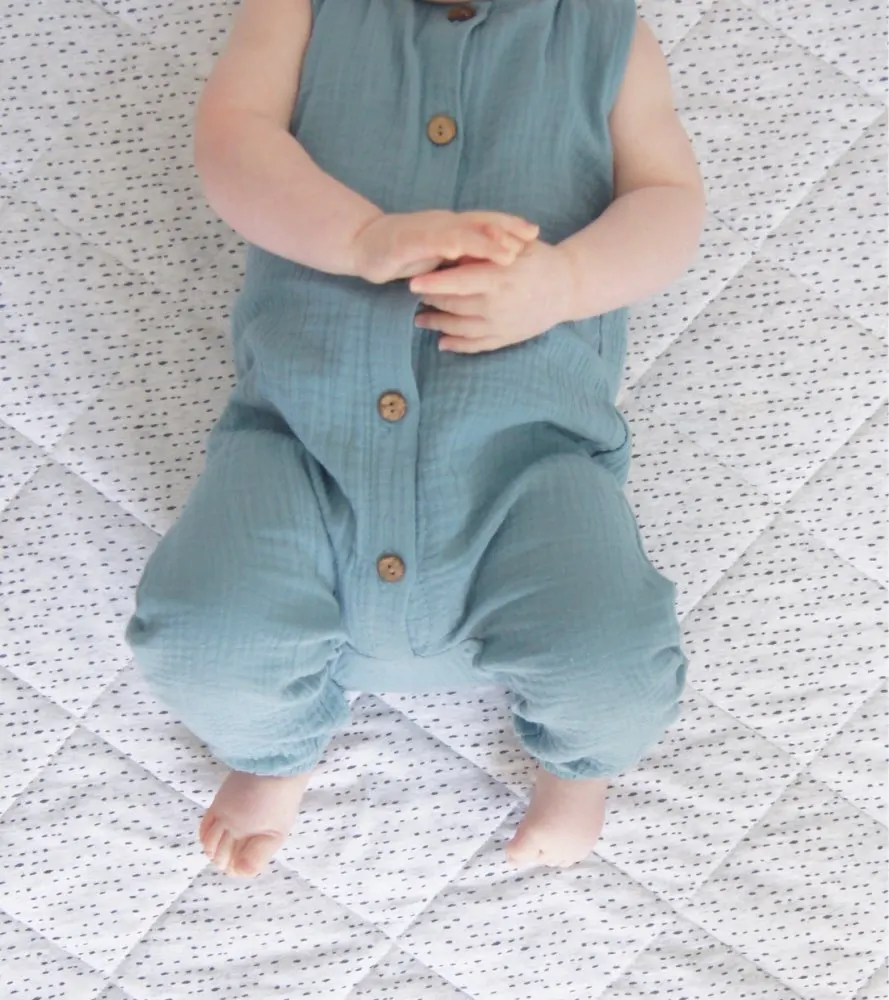 Baby Boy Romper Wholesale New solid bodysuit Simple Sleeveless Siamese baby clothes toddler clothing 163TP0628