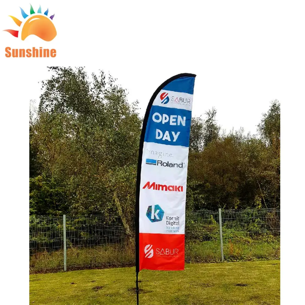 Перо флаг открытый развевается плавник акулы флагов флаг пляжа