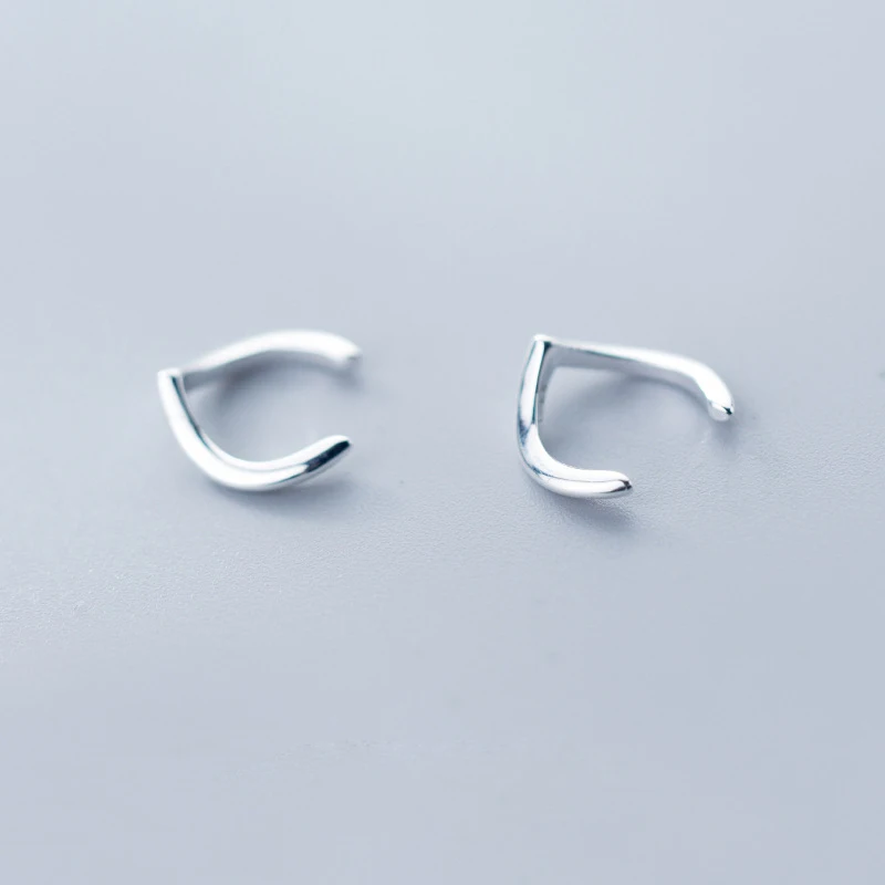 Wholesale Genuine 925 Sterling Silver Simple V-shaped Pierced Stud Earrings For lady Gifts