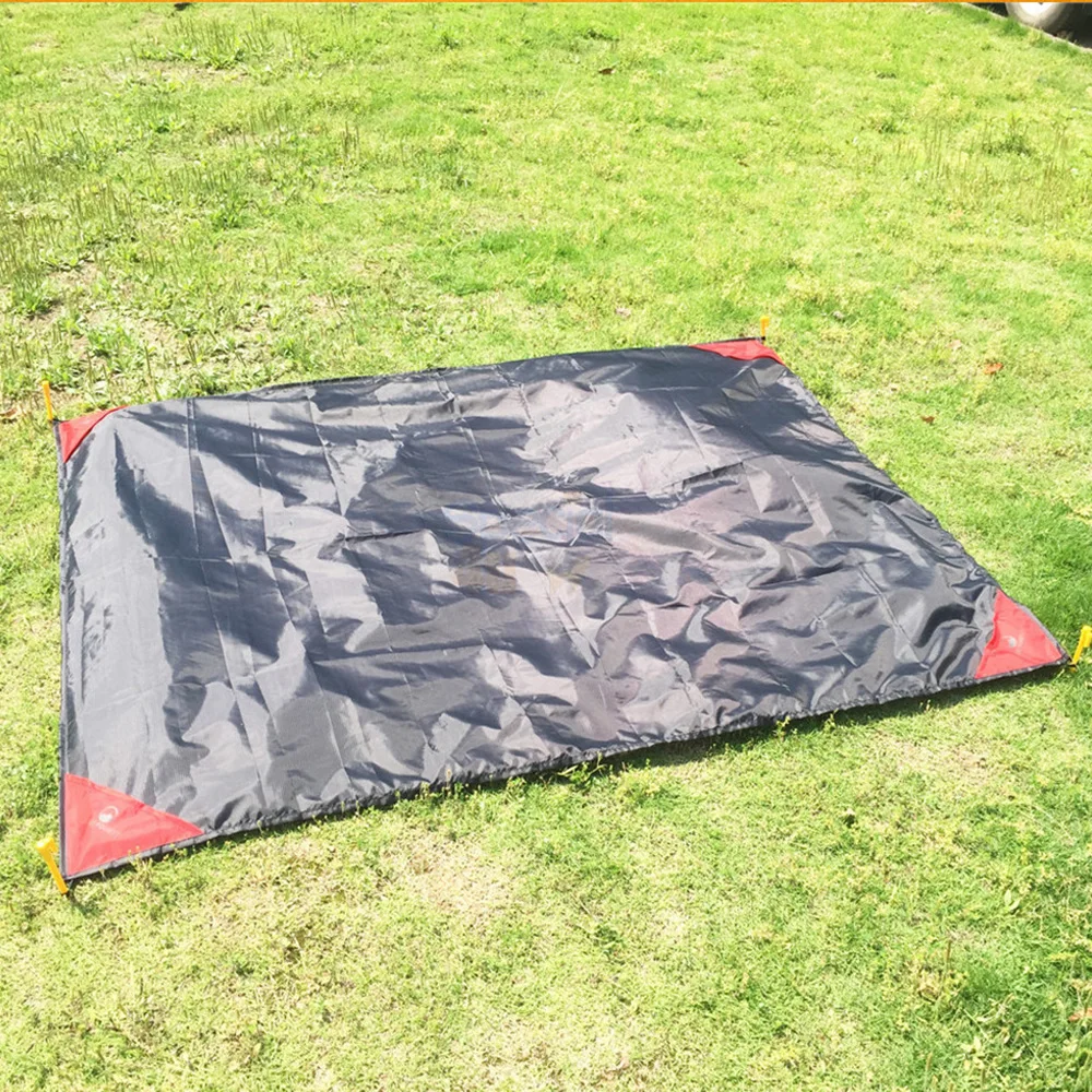 Wholesale portable folding picnic blanket nylon beach pocket mat