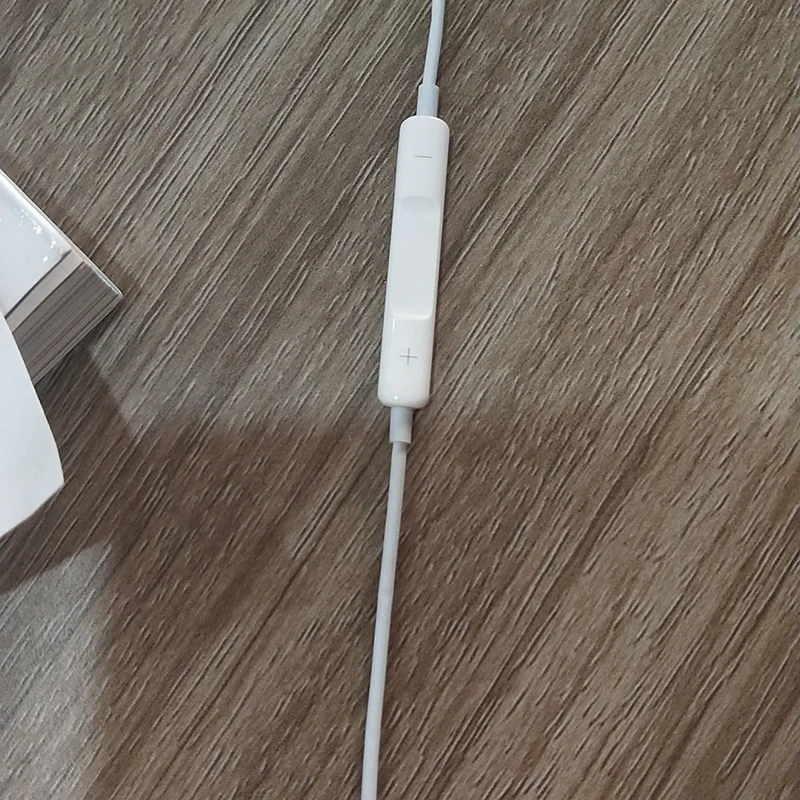 
OEM/ODM New Creative Design Womens Fashion Bling Heart Star Shape Colorful ABS Music Stereo Wired Earphones 