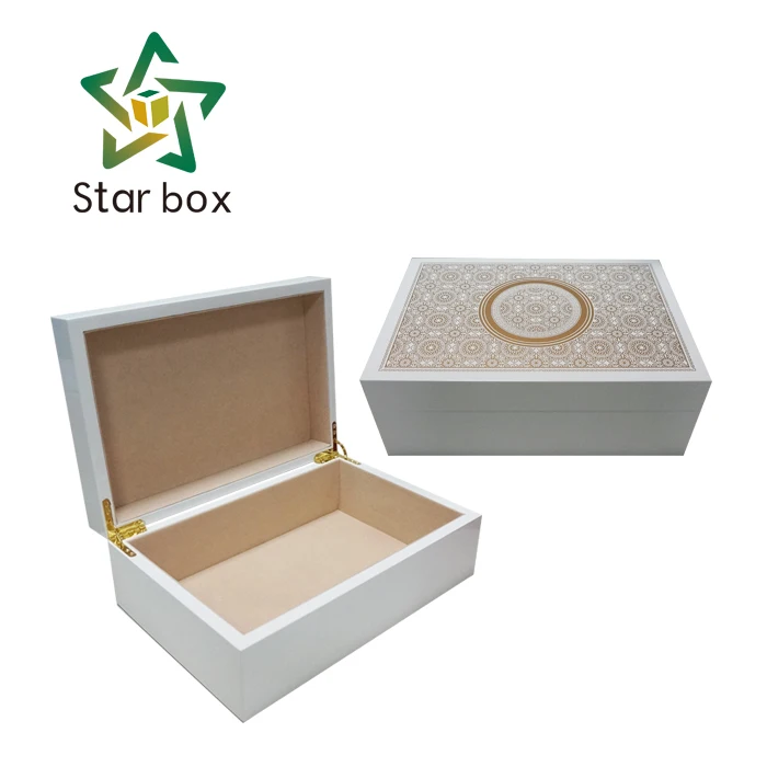 
High end luxury velvet lining glossy Ramadan wooden gift packaging box 